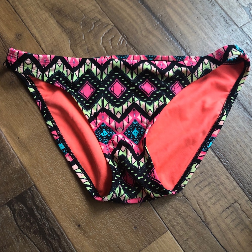 Bathing suit bottoms